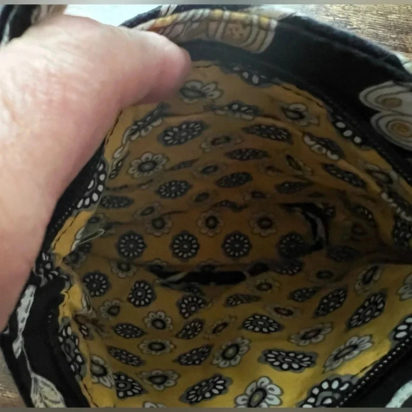 RETIRED: Vera Bradley | women’s Hannah style, yellow bird pattern handbag - Picture 7 of 13